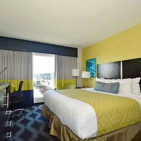 Best Western Plus Laguardia Airport Hotel-2
